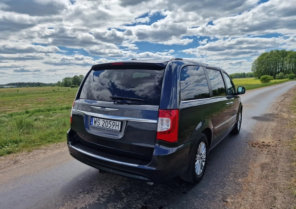 Chrysler Town &amp; Country cena 66500 przebieg: 188888, rok produkcji 2014 z Siedlce małe 742